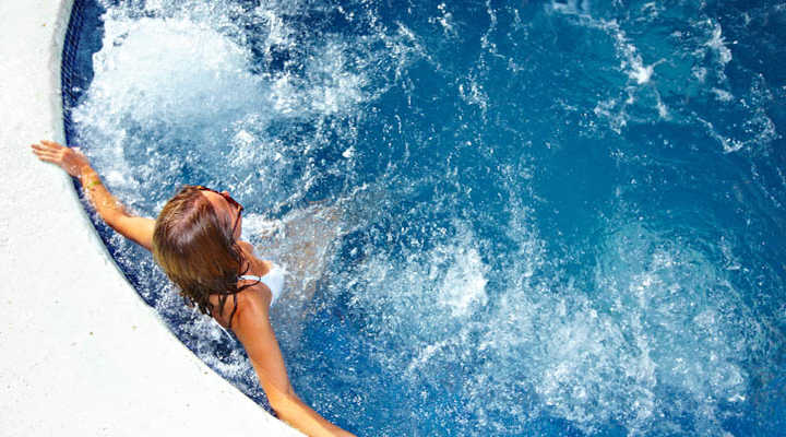 Whirlpool / Hot Tub